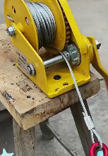 手搖絞盤和手扳葫蘆的差異